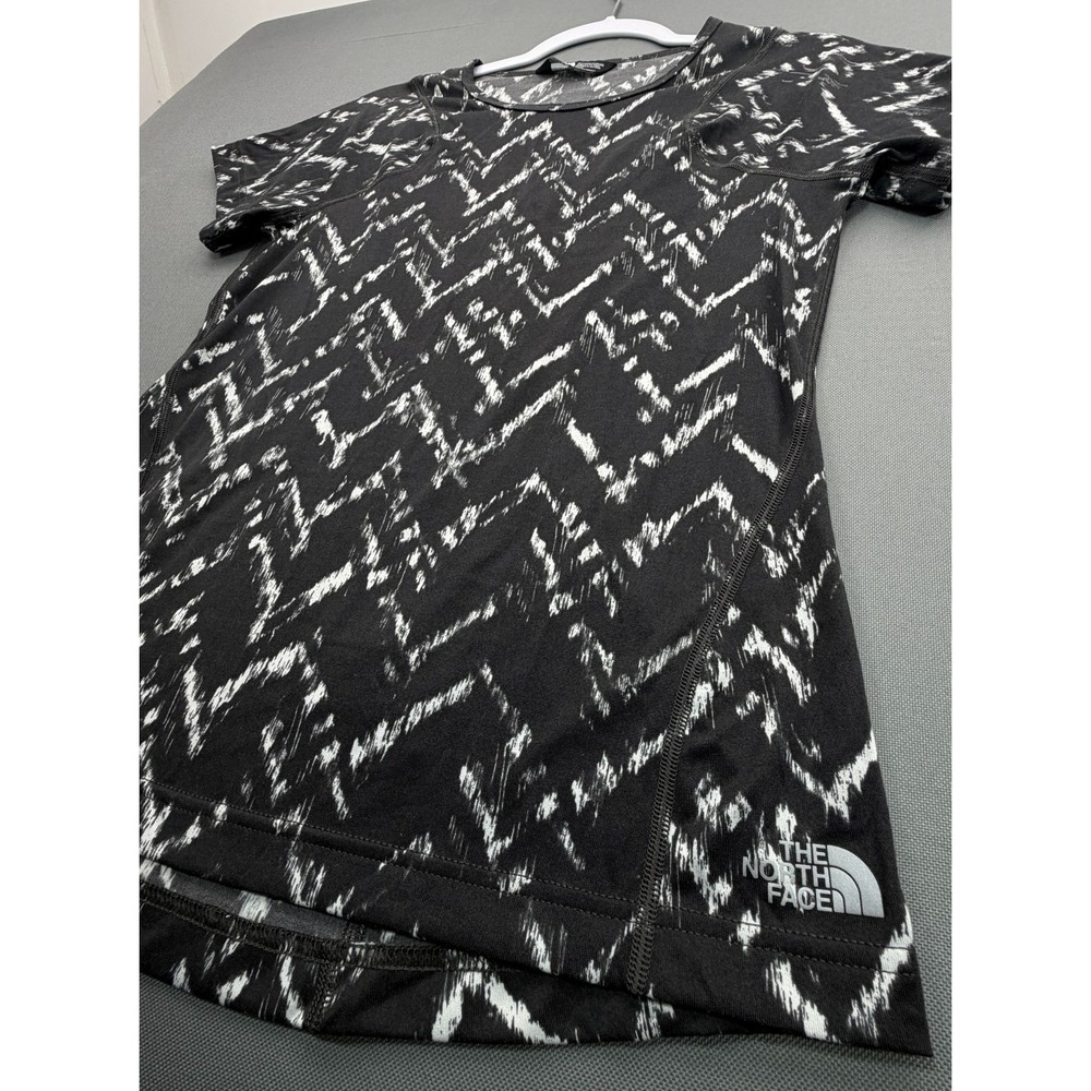 The North Face FlashDry Running Shirt Black White Graphic Tee | Women's Medium M - Picture 4 of 10